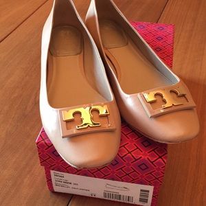 Tory Beige Gigi Ballet flat. Calf Leather like new